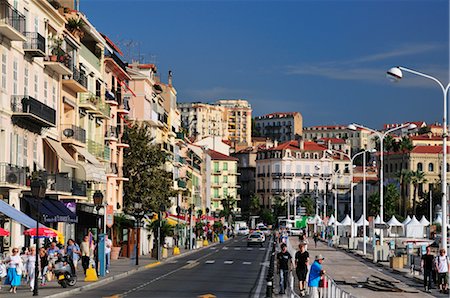 france city road and building pic - Cannes, Cote d'Azur, Alpes-Maritimes, Provence-Alpes-Cote d'Azur, France Stock Photo - Rights-Managed, Code: 700-02590779