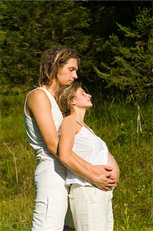 dreadlocks couples - Man and Pregnant Woman Outdoors Stock Photo - Rights-Managed, Code: 700-02590950