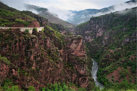 simsearch:400-04494770,k - Gorges de Daluis and Var River, Provence-Alpes-Cote d'Azur, France Stock Photo - Rights-Managed, Code: 700-02593940