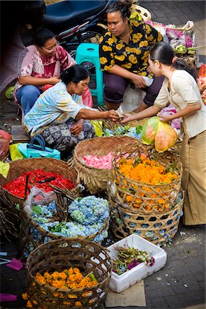 simsearch:700-00196198,k - Selling Flowers at Market, Ubud, Bali, Indonesia Stock Photo - Rights-Managed, Code: 700-02659682