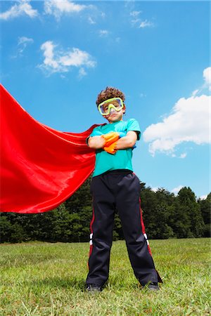 super héroe - Boy Dressed Up as Super Hero Foto de stock - Con derechos protegidos, Código: 700-02659925