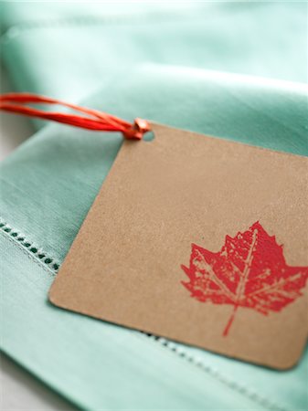 Canadian Maple Leaf Painted on Card Foto de stock - Con derechos protegidos, Código: 700-02669169