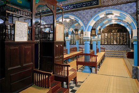 synagogue - Salles de prière dans la Synagogue de la Ghriba El, Er Riadh, l'île de Djerba, Tunisie Photographie de stock - Rights-Managed, Code: 700-02669627