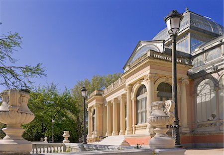 parque del retiro - Palacio de Cristal, Parque del Retiro, Madrid, Spain Foto de stock - Con derechos protegidos, Código: 700-02669883