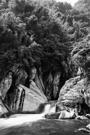 sa pa - Waterfall in Sa Pa, Vietnam Fotografie stock - Rights-Managed, Codice: 700-02670026