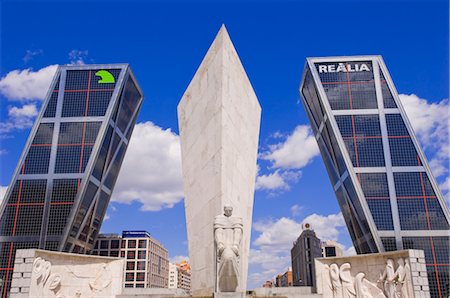 spanish contemporary art - Monumento a Calvo Sotelo and Puerta de Europa, Madrid, Spain Stock Photo - Rights-Managed, Code: 700-02670033