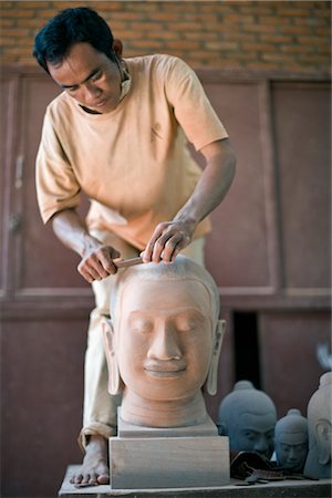 Man Carving Buddha Head Sculpture, Siem Reap, Cambodia Foto de stock - Con derechos protegidos, Código: 700-02670069