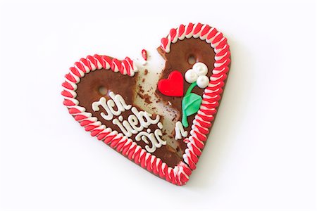 Broken Heart Shaped Cookie Foto de stock - Direito Controlado, Número: 700-02670336