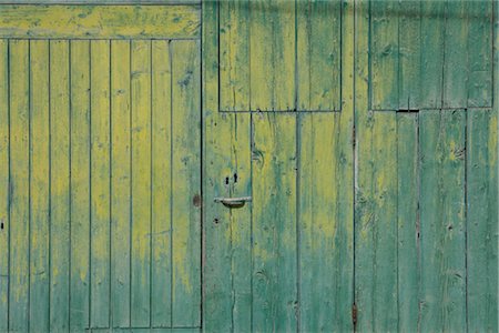 decrepit barns - Wooden Door Stock Photo - Rights-Managed, Code: 700-02670576