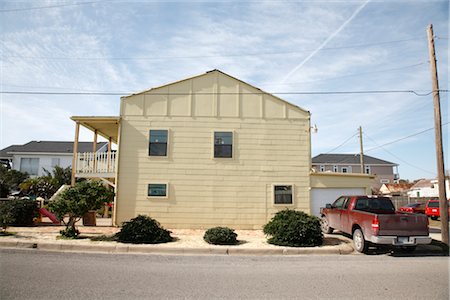 pickup truck on road - House, Galveston, Texas, USA Stock Photo - Rights-Managed, Code: 700-02670964