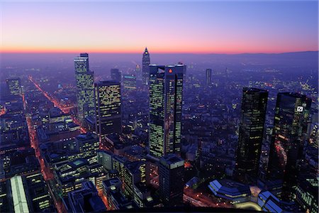 Financial District at Dusk, Frankfurt, Hesse, Germany Foto de stock - Con derechos protegidos, Código: 700-02671145