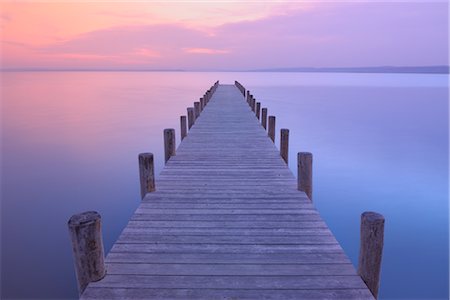 Dock at Sunrise, Lake Neusiedl, Burgenland, Austria Foto de stock - Con derechos protegidos, Código: 700-02671176