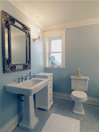 fancy - Interior of Bathroom Foto de stock - Con derechos protegidos, Código: 700-02686545