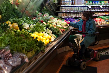 Woman Grocery Shopping Stock Photo - Rights-Managed, Code: 700-02698319