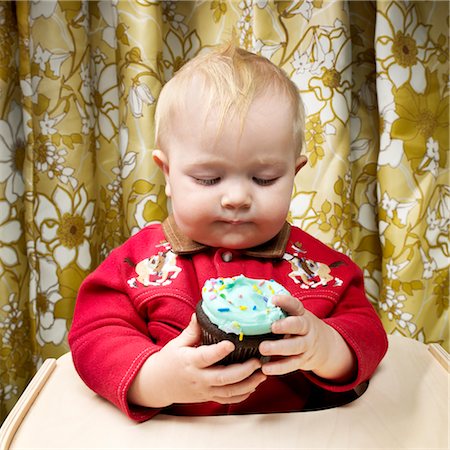 first - Baby with Cupcake Stock Photo - Rights-Managed, Code: 700-02693924