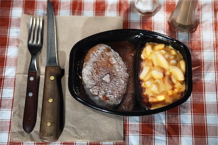 place setting lunch - Frozen T.V. Dinner Stock Photo - Rights-Managed, Code: 700-02702538