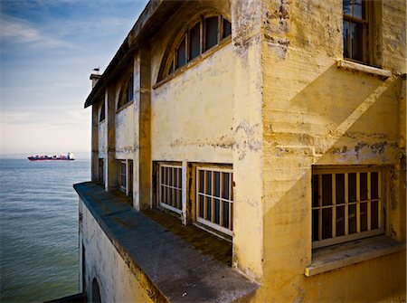 simsearch:600-02756993,k - Bâtiment de corps de garde, Alcatraz, San Francisco, Californie, USA Photographie de stock - Rights-Managed, Code: 700-02738053