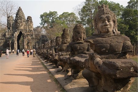 Guardian Statues, Angkor Thom City, Siem Reap, Cambodia Foto de stock - Direito Controlado, Número: 700-02738484