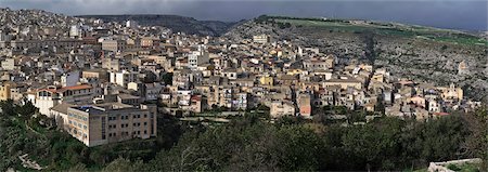 sicily ragusa - Overview of Ragusa, Sicily, Italy Stock Photo - Rights-Managed, Code: 700-02757157