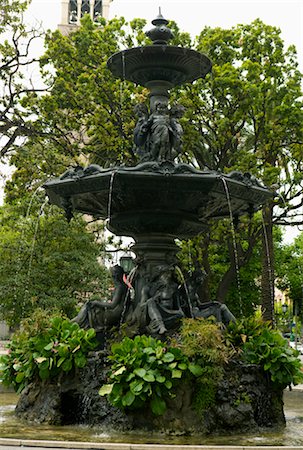 fountain plaza statue - Neptune Fountain at Plaza Victoria, Valparaiso, Chile Stock Photo - Rights-Managed, Code: 700-02757192