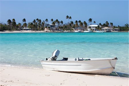 Boat on Shore, Cayman Islands Foto de stock - Con derechos protegidos, Código: 700-02757583