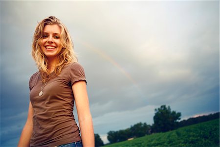 Woman Standing Outdoors in Statesboro, Georgia, USA Fotografie stock - Rights-Managed, Codice: 700-02786850