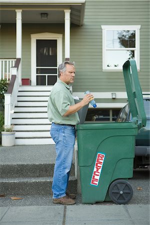 recycle bins for the home - Man Recycling Stock Photo - Rights-Managed, Code: 700-02798050