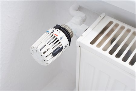 simsearch:700-06936141,k - Gros plan du cadran du Thermostat Photographie de stock - Rights-Managed, Code: 700-02801096