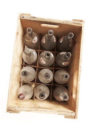 sodas - Vintage Pop Bottles in Wooden Crate Stock Photo - Rights-Managed, Code: 700-02833233