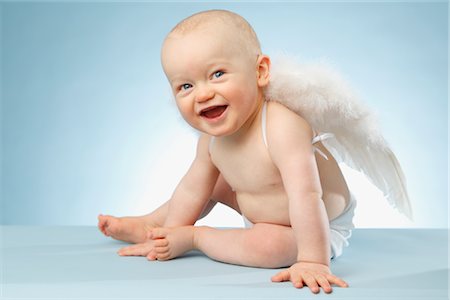 Baby Dressed as Angel Foto de stock - Con derechos protegidos, Código: 700-02833378