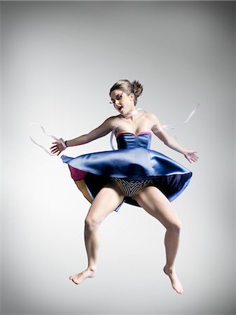 simsearch:700-02038112,k - Portrait of Dancer Foto de stock - Direito Controlado, Número: 700-02833501