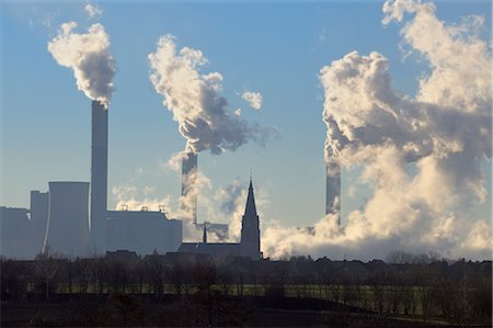 energy power plant - Frimmersdorf Power Station, Church in the Foreground, Grevenbroich, North Rhine-Westphalia, Germany Foto de stock - Con derechos protegidos, Código: 700-02883140