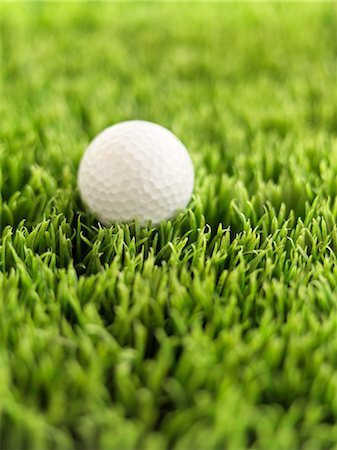 fairway - Close-up of Golf Ball Fotografie stock - Rights-Managed, Codice: 700-02912405