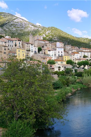 Roquebrun, Herault, Languedoc-Roussillon, France Photographie de stock - Rights-Managed, Code: 700-02912546
