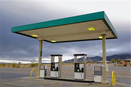 Station d'essence dans le désert, Death Valley National Park, Californie, USA Photographie de stock - Rights-Managed, Code: 700-02913179