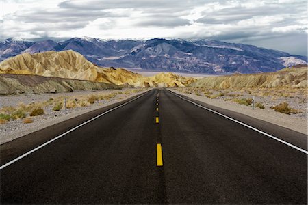 road desert nobody - Highway Through Death Valley National Park, California, USA Stock Photo - Rights-Managed, Code: 700-02913181