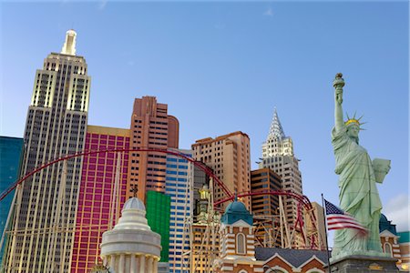 facade of casino - New York New York Hotel &amp; Casino, Paradise, Las Vegas, Nevada, USA Photographie de stock - Rights-Managed, Code: 700-02913192