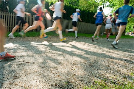 sommersport - Gruppe der Läufer in einem Marathon Stockbilder - Lizenzpflichtiges, Bildnummer: 700-02922726