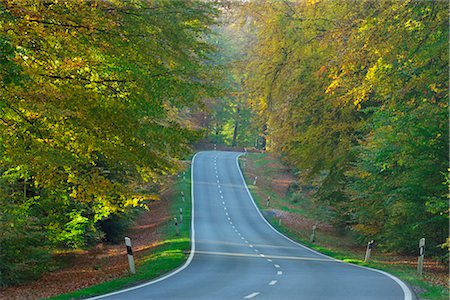 road less travelled - Route de campagne à l'automne, Spessart, Bavière, Allemagne Photographie de stock - Rights-Managed, Code: 700-02935291