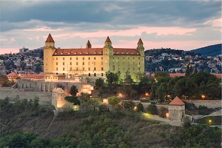 Château de Bratislava, Slovaquie Photographie de stock - Rights-Managed, Code: 700-02935513