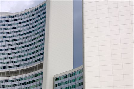 fassade - Büro der Vereinten Nationen in Wien, Wien, Österreich Stockbilder - Lizenzpflichtiges, Bildnummer: 700-02935553