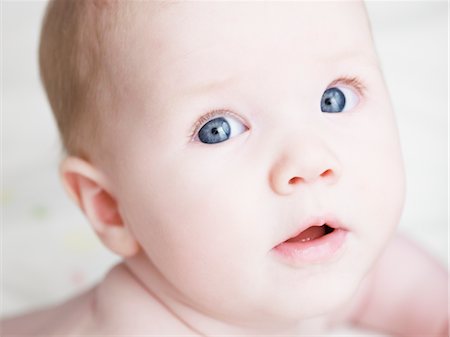 Portrait of Baby Foto de stock - Con derechos protegidos, Código: 700-02943478