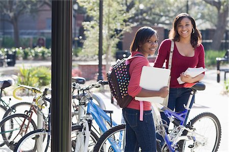 simsearch:600-02973168,k - Students Standing by Bike Racks Fotografie stock - Rights-Managed, Codice: 700-02957622