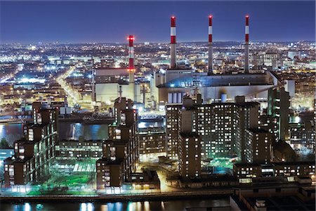 power plant night - Roosevelt Island, Manhattan and Ravenswood Keyspan Power Plant, Queens, New York, New York, USA Stock Photo - Rights-Managed, Code: 700-02957721