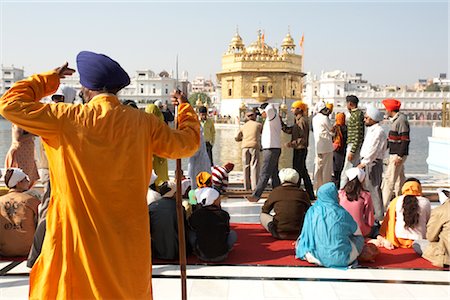 simsearch:857-06721559,k - Menschen bei Goldener Tempel, Amritsar, Punjab, Indien Stockbilder - Lizenzpflichtiges, Bildnummer: 700-02957811