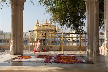 famous buildings in india - People at Golden Temple, Amritsar, Punjab, India Stock Photo - Rights-Managed, Code: 700-02957820