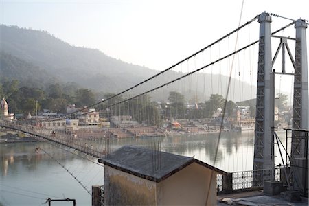 rishikesh - Brücke über den Fluss Ganges, Rishikesh, Uttarakhand, Indien Stockbilder - Lizenzpflichtiges, Bildnummer: 700-02957967