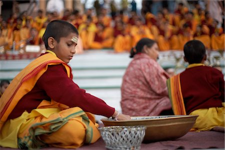 simsearch:700-02973023,k - Boy taking part in Ritual, Rishikesh, Uttarakhand, India Fotografie stock - Rights-Managed, Codice: 700-02957975