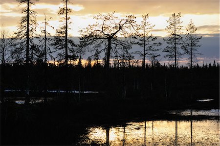 simsearch:649-03566394,k - Sunset over Lake, Lapland, Finland Stock Photo - Rights-Managed, Code: 700-02967657