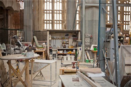 sagrada familia interior - Construction Site, La Sagrada Familia, Barcelona, Catalonia, Spain Stock Photo - Rights-Managed, Code: 700-02973268